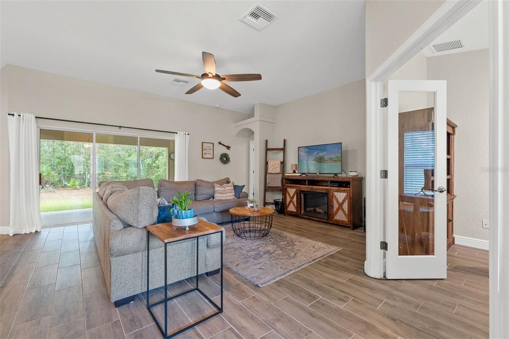 12141 Marvelwood Road Weeki Wachee, FL 34614 - Photo 5 of 46