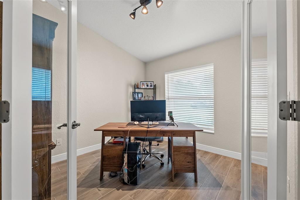 12141 Marvelwood Road Weeki Wachee, FL 34614 - Photo 7 of 46