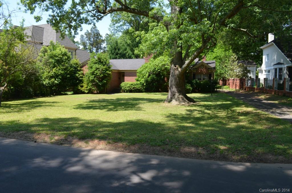 2346 Overhill Road Charlotte, NC 28211 - Photo 3 of 14