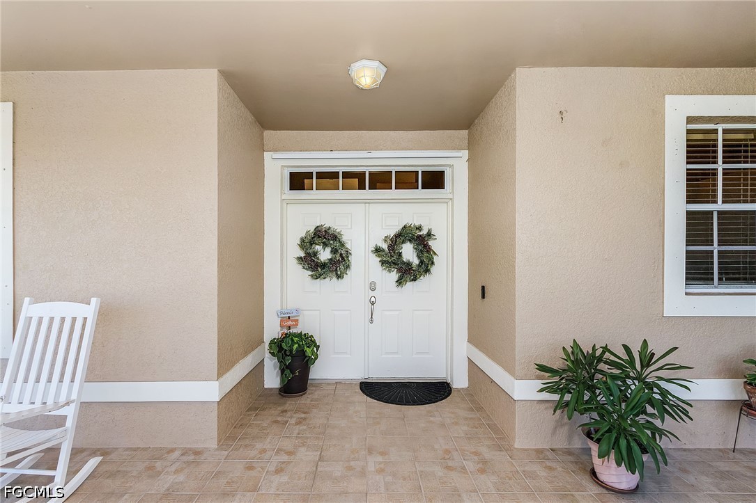 236 Loadstar Street Fort Myers, FL 33913 - Photo 4 of 26