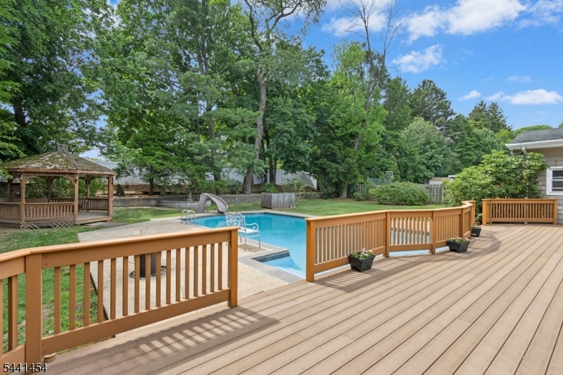 1179 Blazo Terrace Mountainside, NJ 07092 - Photo 34 of 41