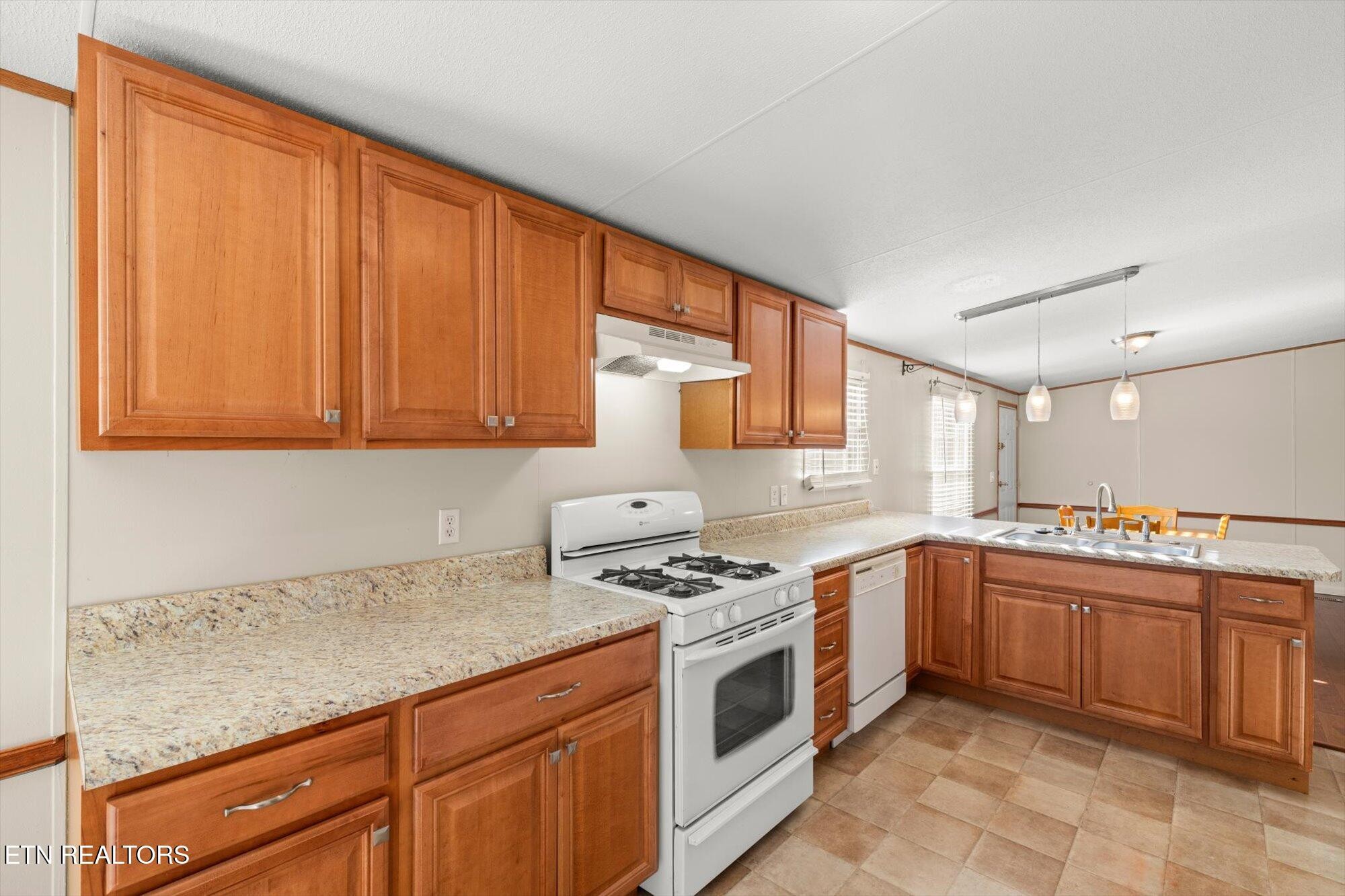 593 Old Slag Road Vonore, TN 37885 - Photo 10 of 26 Gallery Image 10