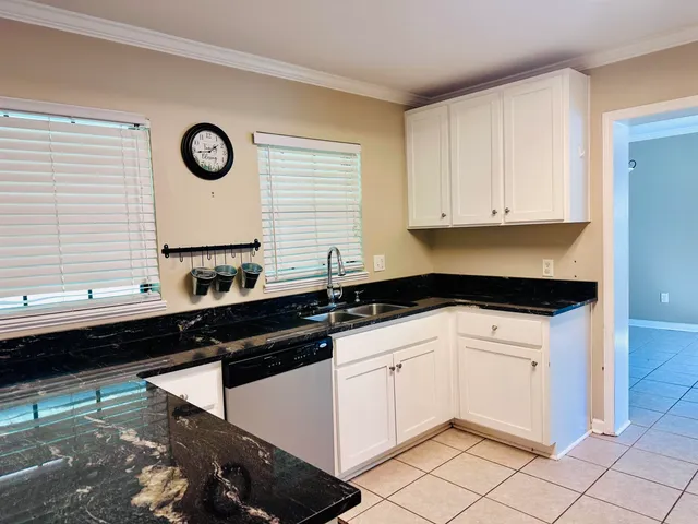 $325,000 | 204 Dogwood Avenue East, Havana, FL 32333