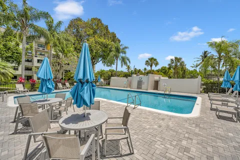 a view of outdoor space yard and patio