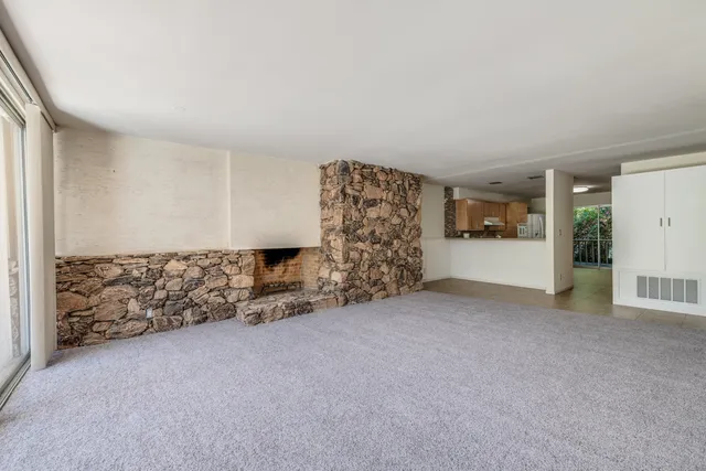 $650,000 | 197 West Vía Lola, Unit 7, Palm Springs, CA 92262