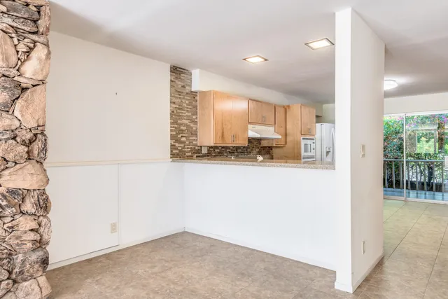 $650,000 | 197 West Vía Lola, Unit 7, Palm Springs, CA 92262