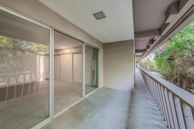 $650,000 | 197 West Vía Lola, Unit 7, Palm Springs, CA 92262