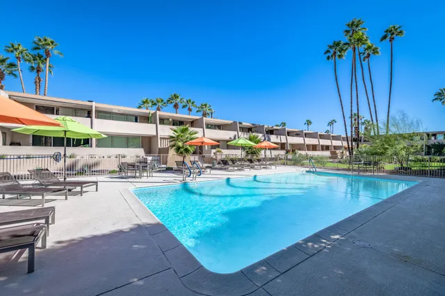 $650,000 | 197 West Vía Lola, Unit 7, Palm Springs, CA 92262