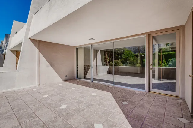 $650,000 | 197 West Vía Lola, Unit 7, Palm Springs, CA 92262