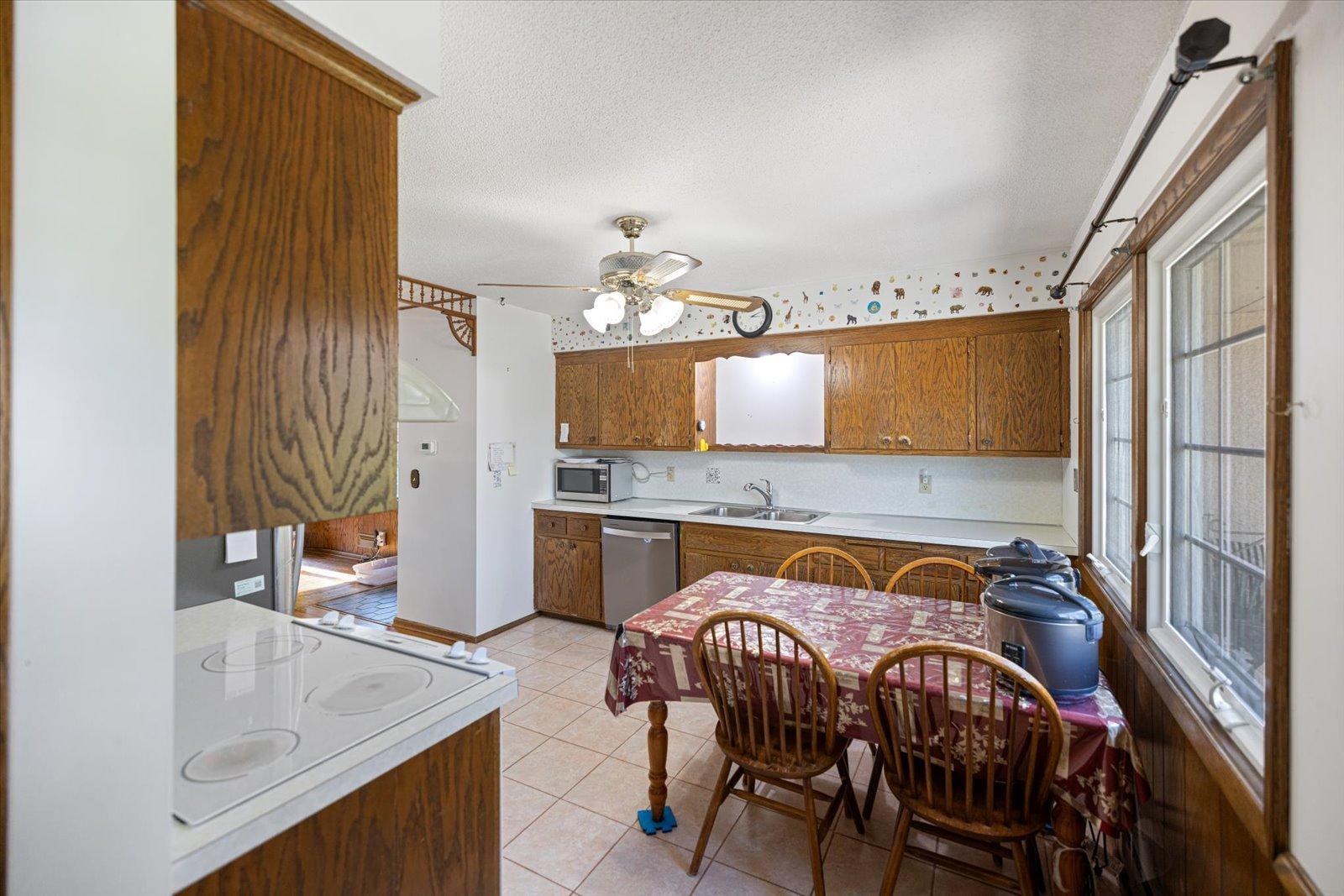 1436 East Old Shakopee Road Bloomington, MN 55425 - Photo 10 of 44