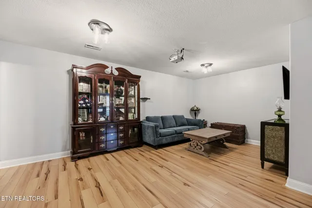 $445,000 | 7819 Elkton Lane, Powell, TN 37849