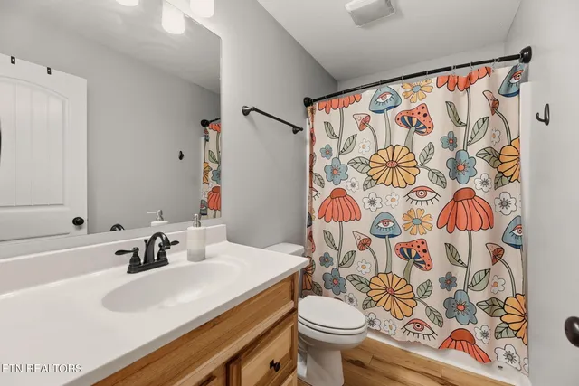 $445,000 | 7819 Elkton Lane, Powell, TN 37849