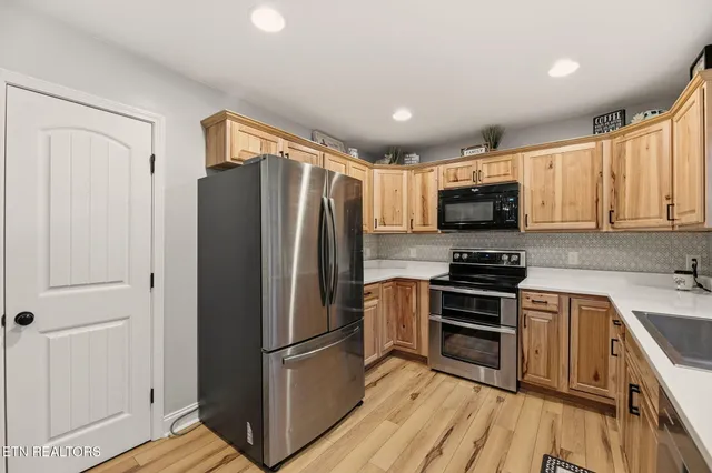 $445,000 | 7819 Elkton Lane, Powell, TN 37849