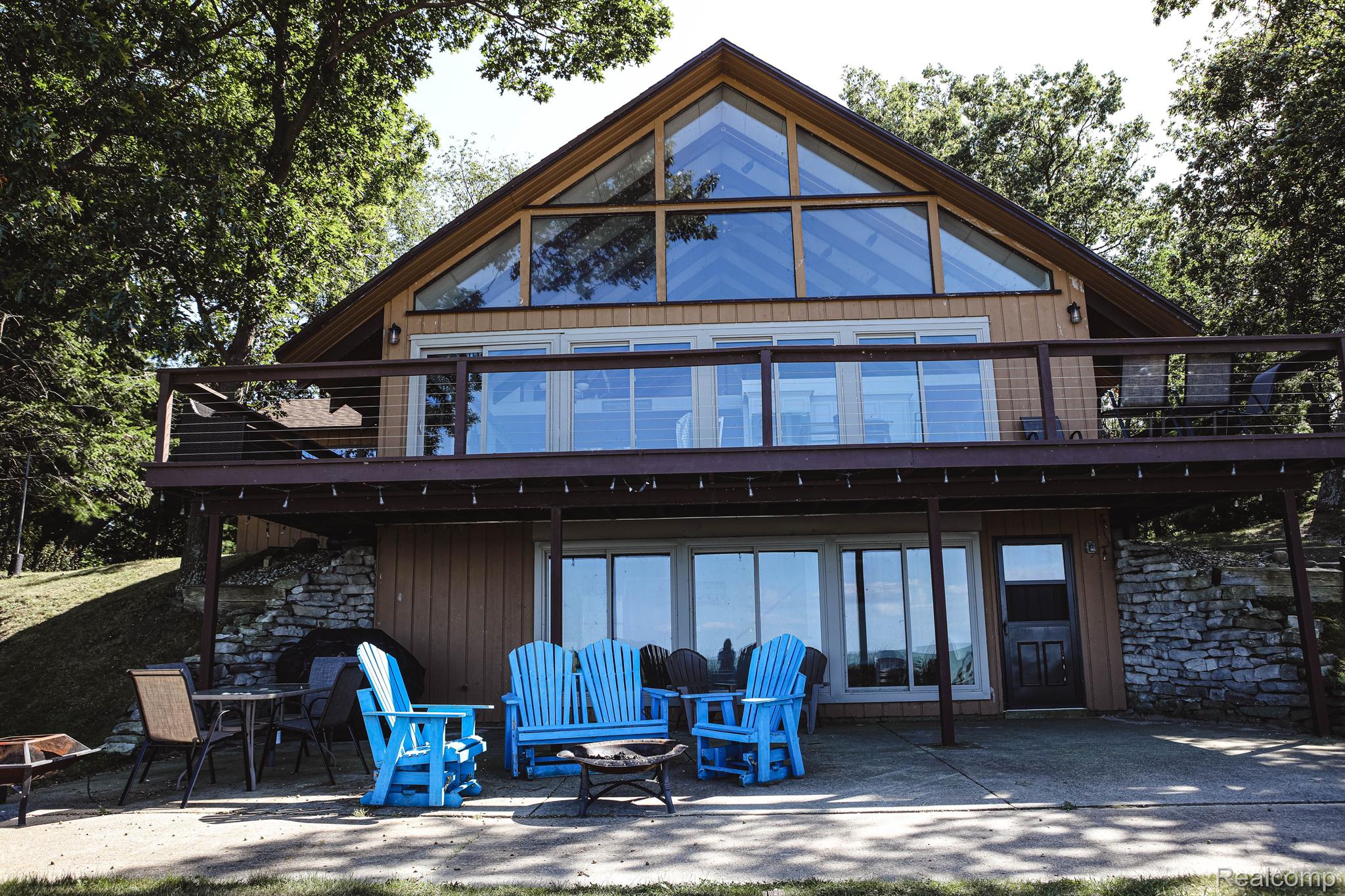 9184 Crescent Beach Road Pigeon, MI 48755 - Photo 1 of 31 Gallery Image 1