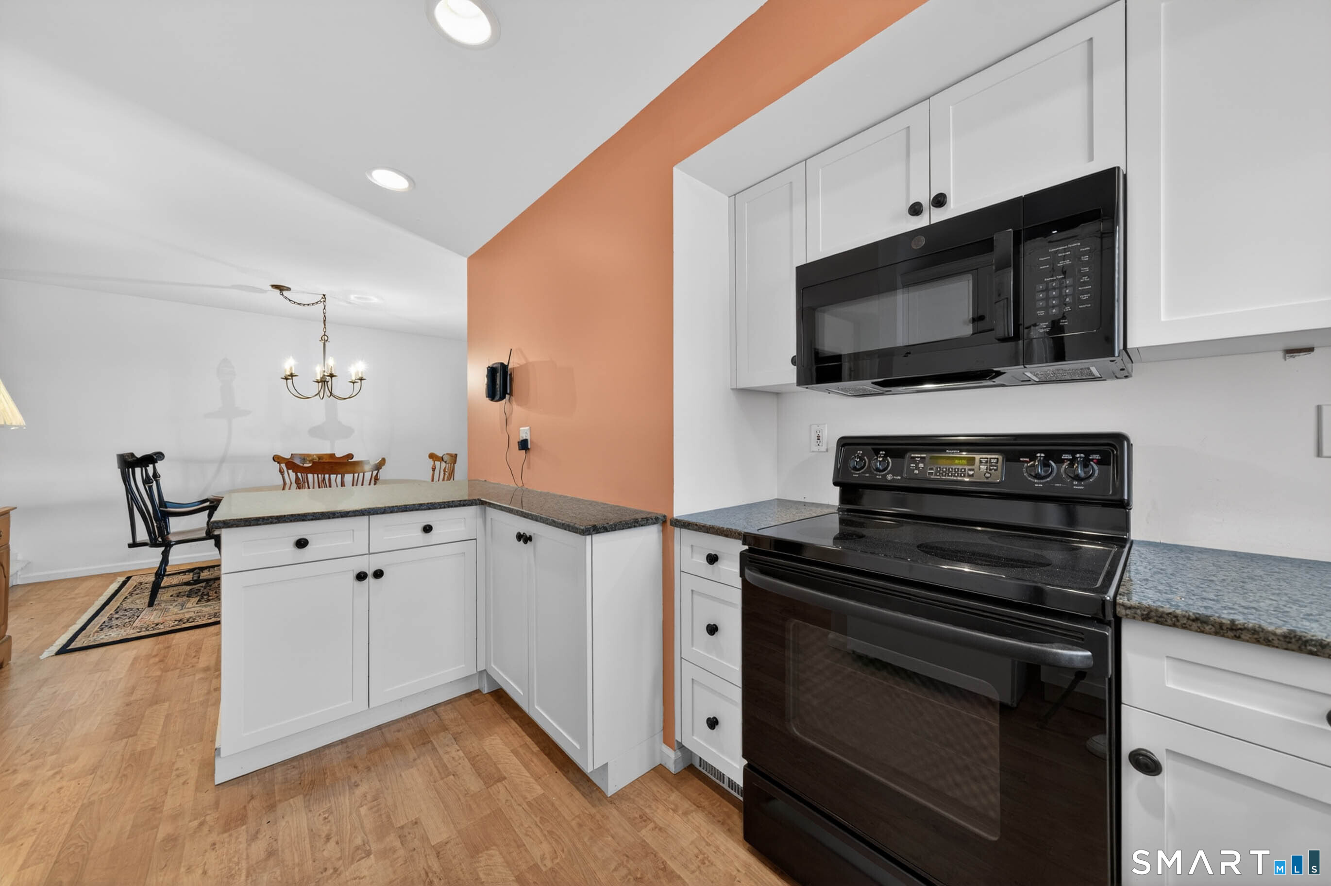 65 Forest Road, Unit D Milford, CT 06461 - Photo 14 of 39