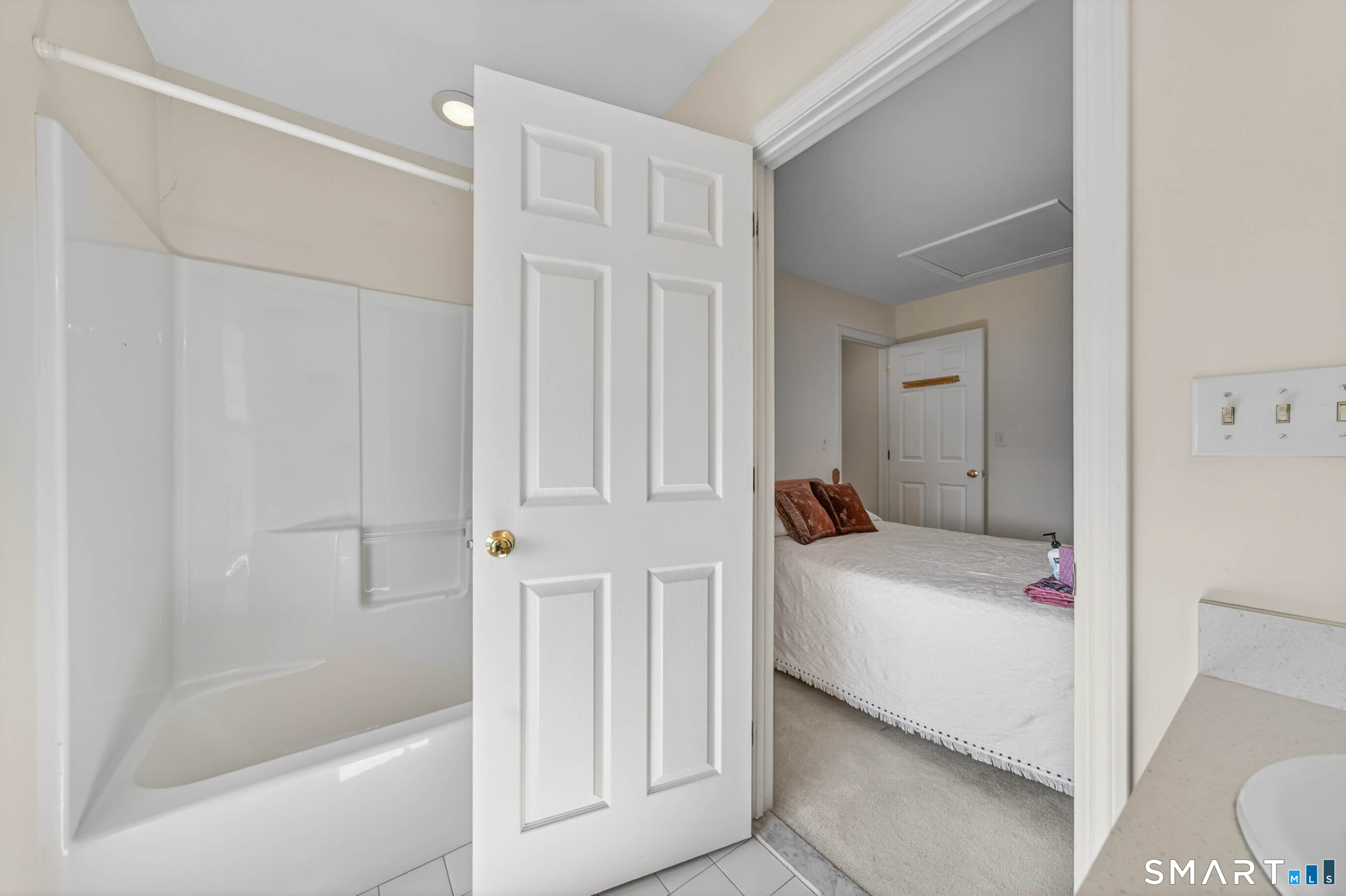 65 Forest Road, Unit D Milford, CT 06461 - Photo 28 of 39