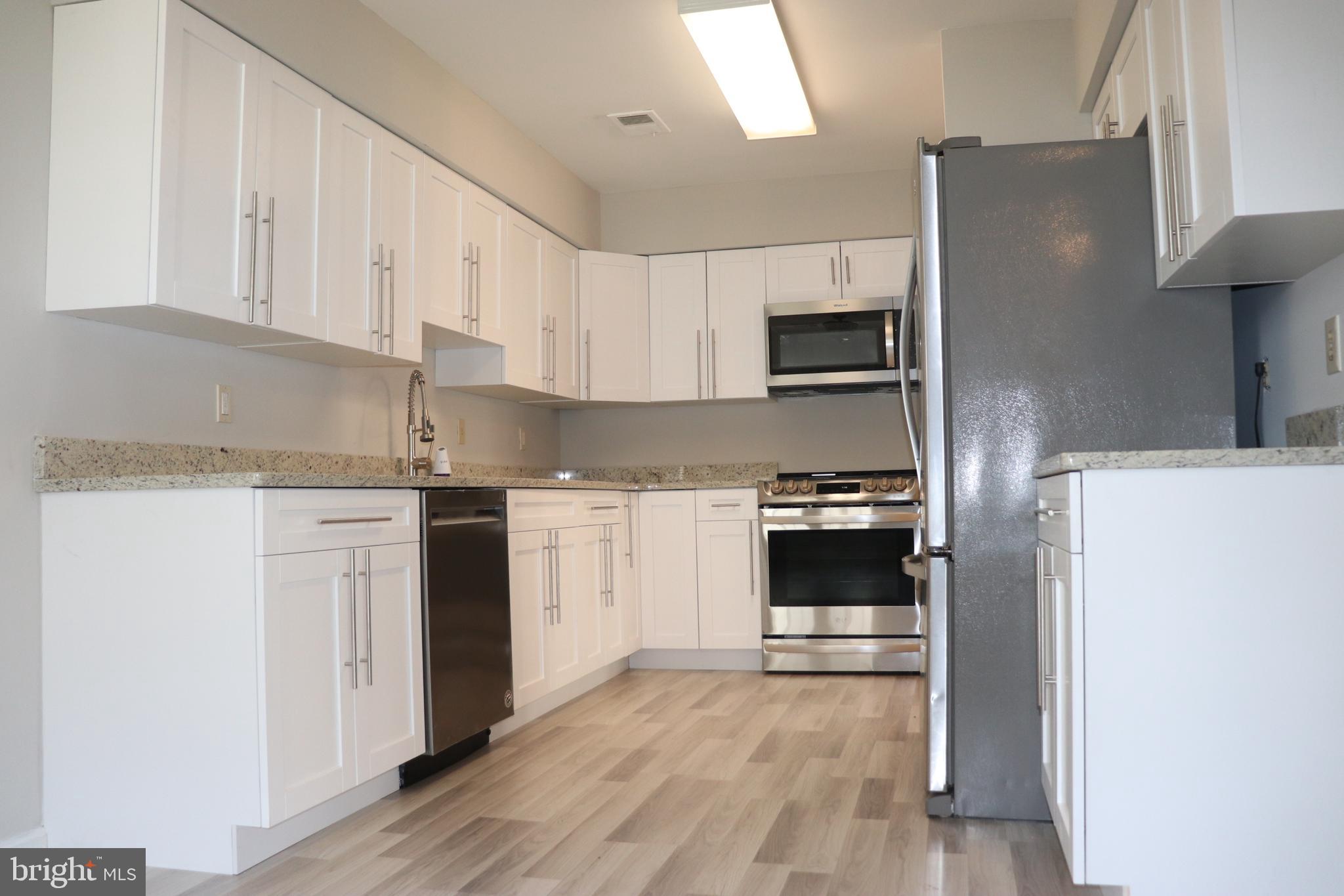 9324 Player Drive, Unit 124 Laurel, MD 20708 - Photo 9 of 34 Beautiful kitchen