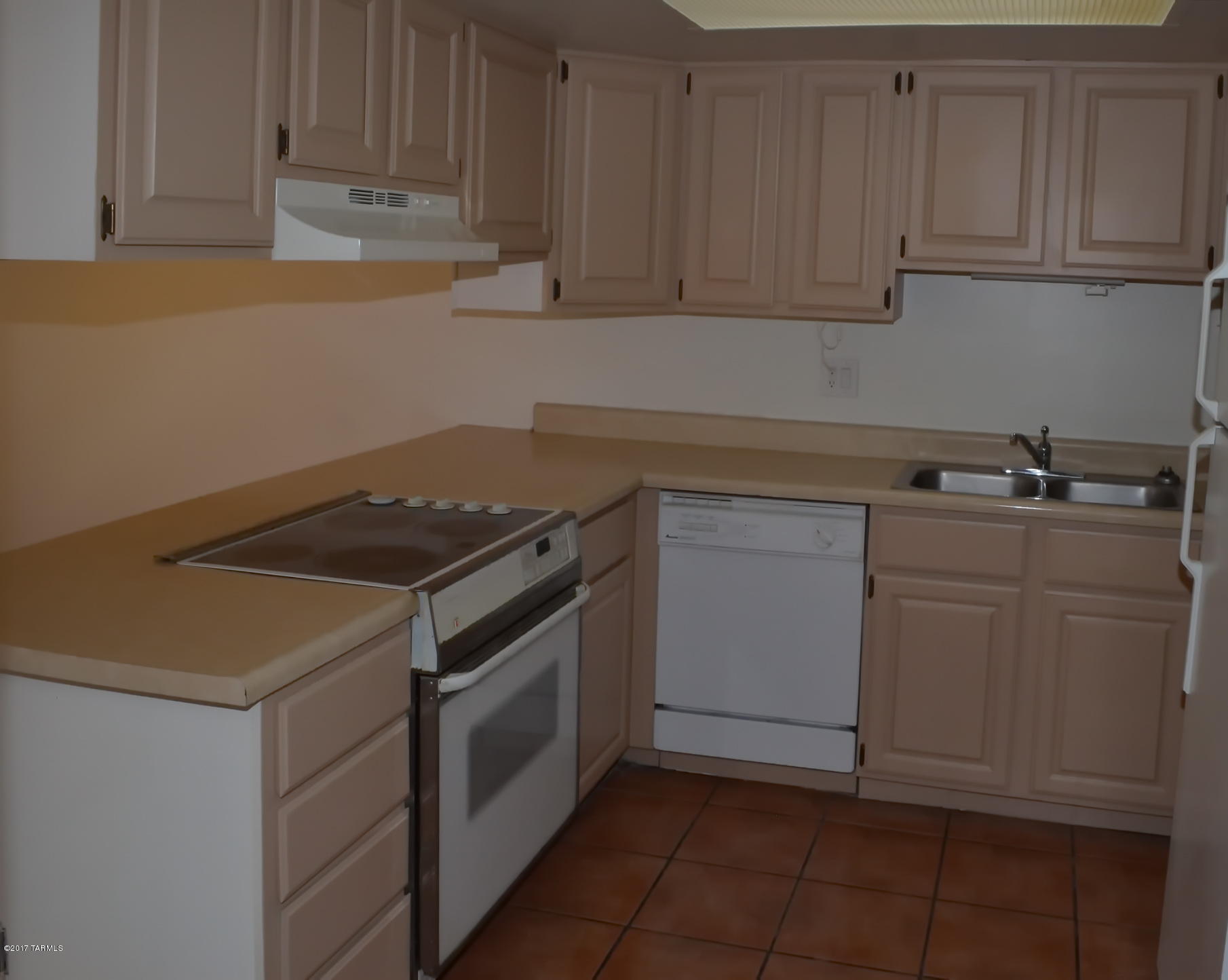 1949 North Swan Road, Unit 17 Tucson, AZ 85712 - Photo 20 of 34