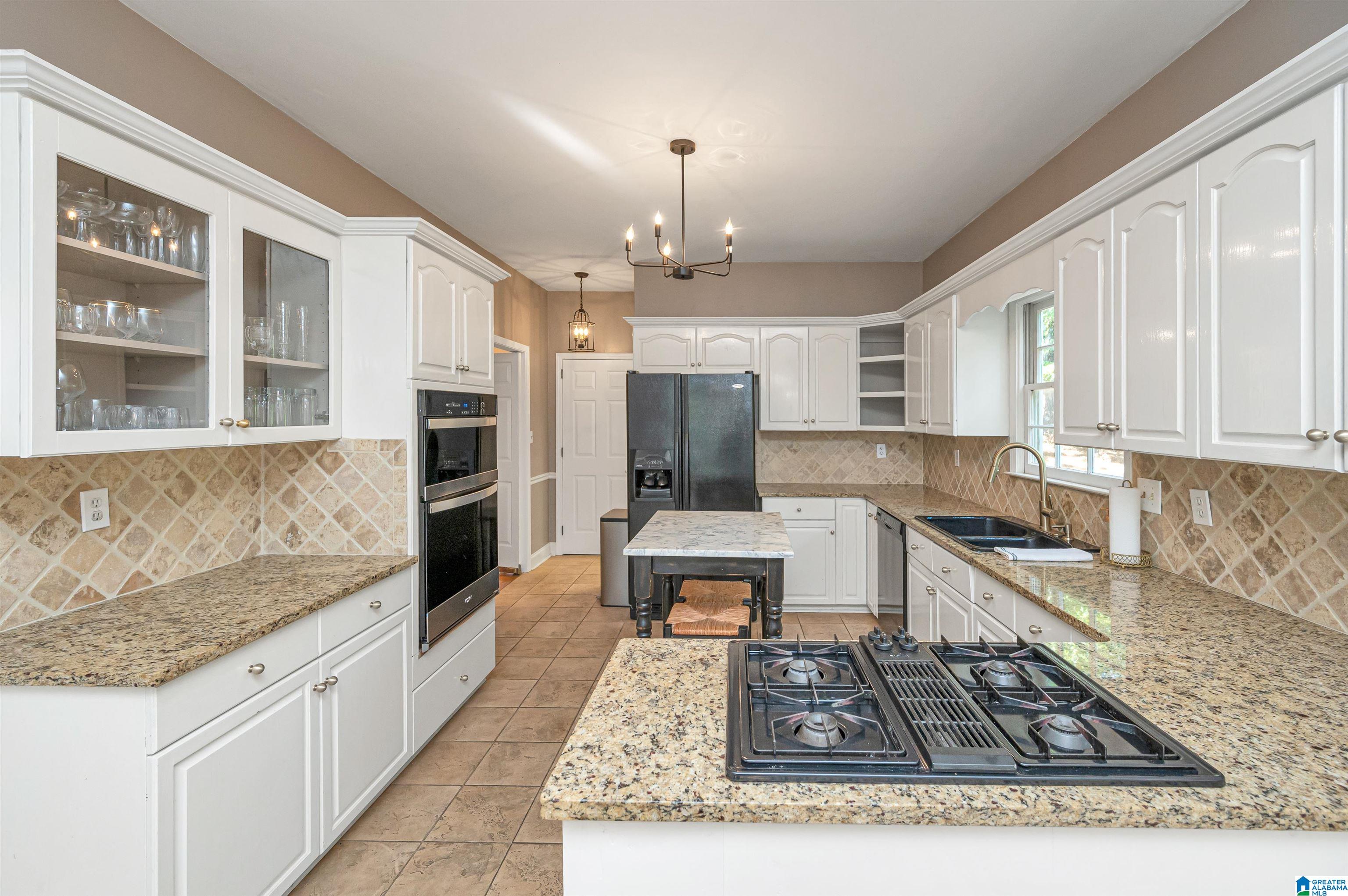3914 Spring Valley Road Birmingham, AL 35223 - Photo 10 of 45