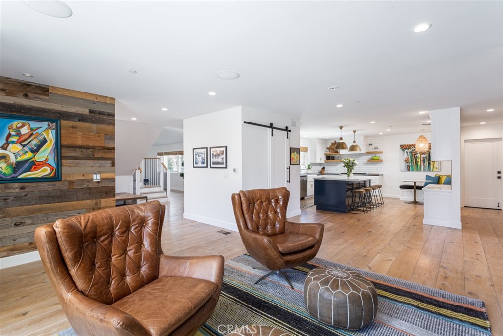 620 Gary Place Newport Beach, CA 92663 - Photo 18 of 36 a living room with furniture and a flat screen tv