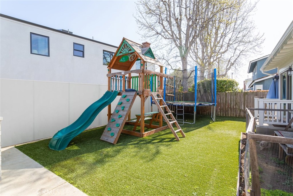 620 Gary Place Newport Beach, CA 92663 - Photo 35 of 36 a view of a house with a park