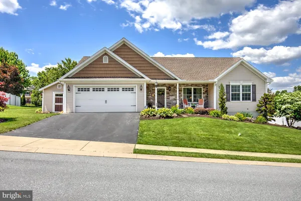 $488,000 | 28 Gentle Drive, Terre Hill, PA 17519
