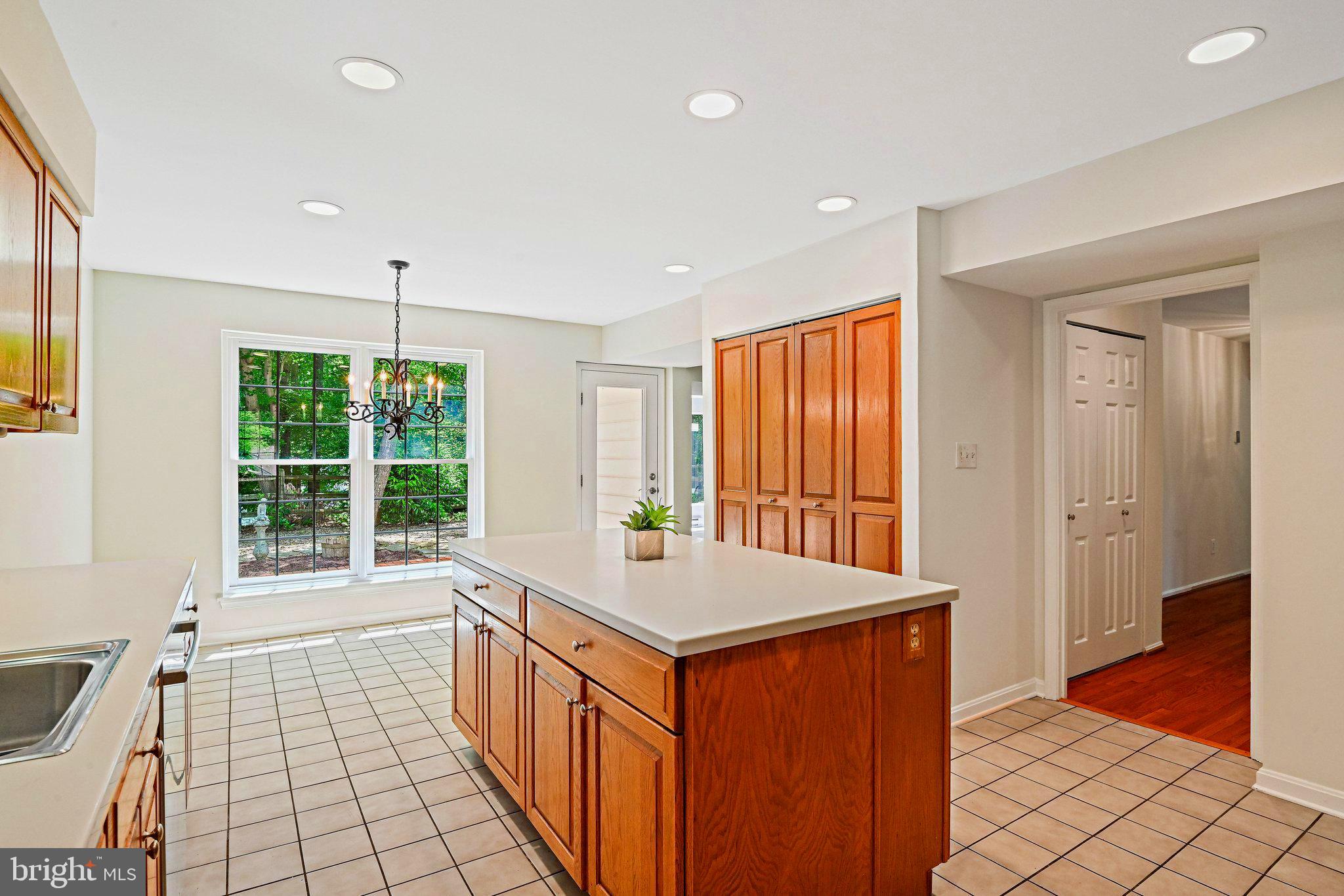 11311 Handlebar Road Reston, VA 20191 - Photo 30 of 78 See Hall Closet
to the Right