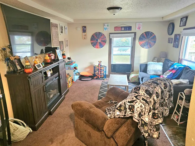 $270,000 | 505 East Chicago Road, White Pigeon, MI 49099