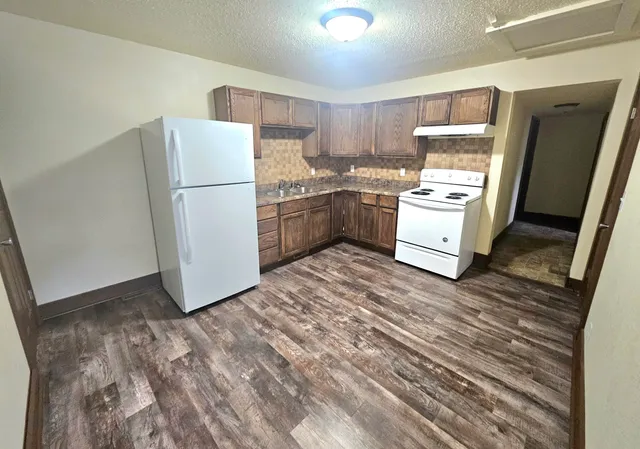 $270,000 | 505 East Chicago Road, White Pigeon, MI 49099