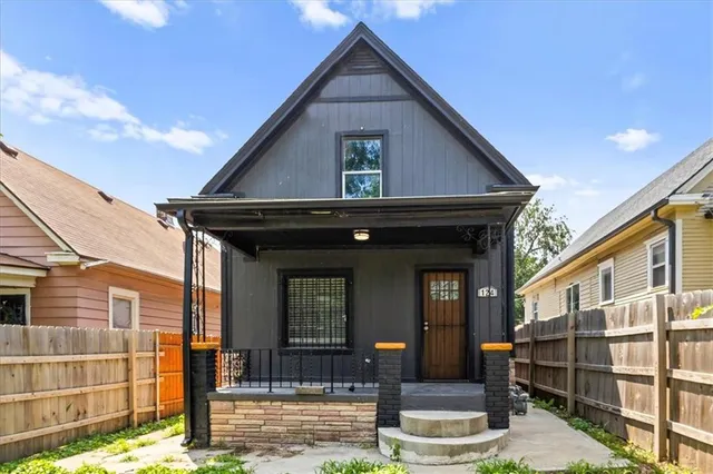 $165,000 | 124 North Topping Avenue, Kansas City, MO 64123
