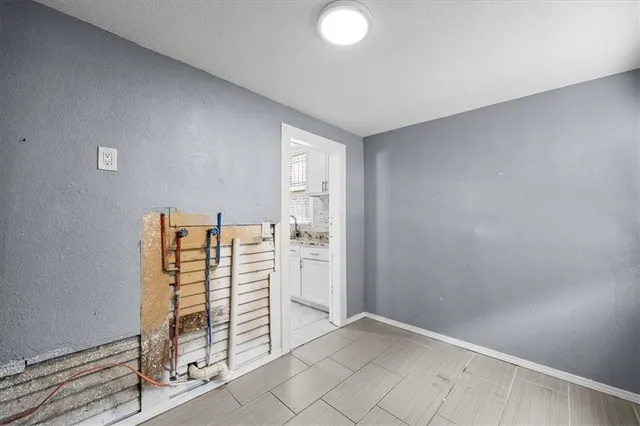 $165,000 | 124 North Topping Avenue, Kansas City, MO 64123