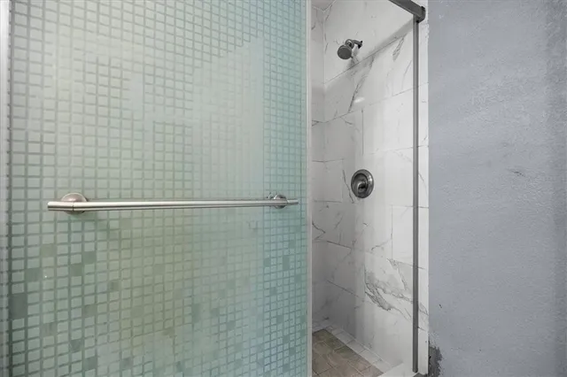 $165,000 | 124 North Topping Avenue, Kansas City, MO 64123