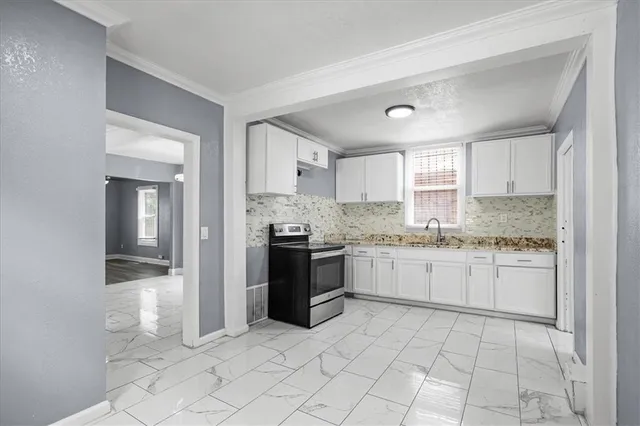 $165,000 | 124 North Topping Avenue, Kansas City, MO 64123