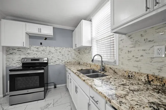 $165,000 | 124 North Topping Avenue, Kansas City, MO 64123