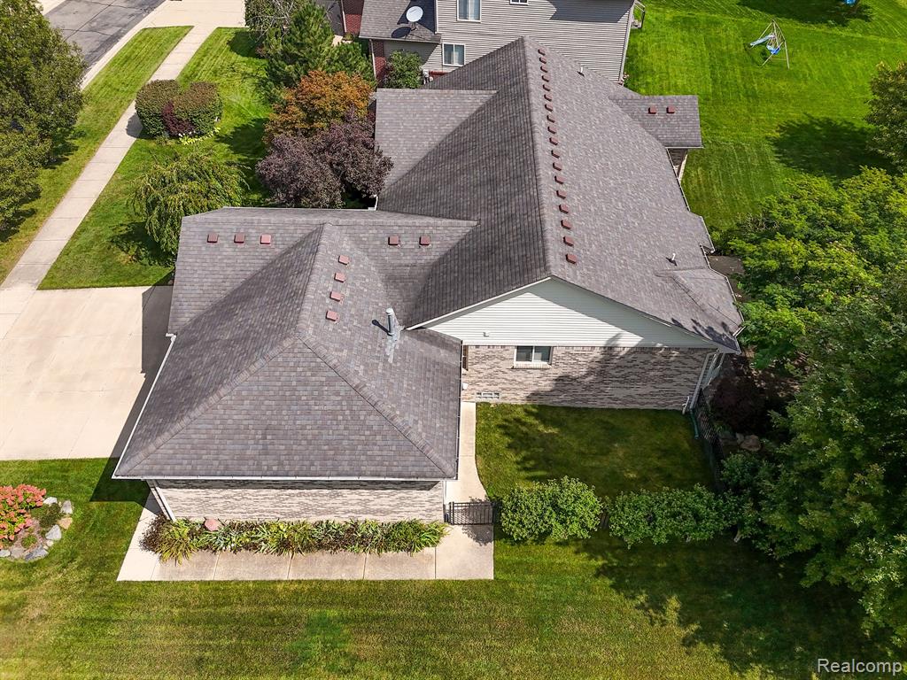 30769 Lower Ridge Drive New Boston, MI 48164 - Photo 26 of 37 Gallery Image 26