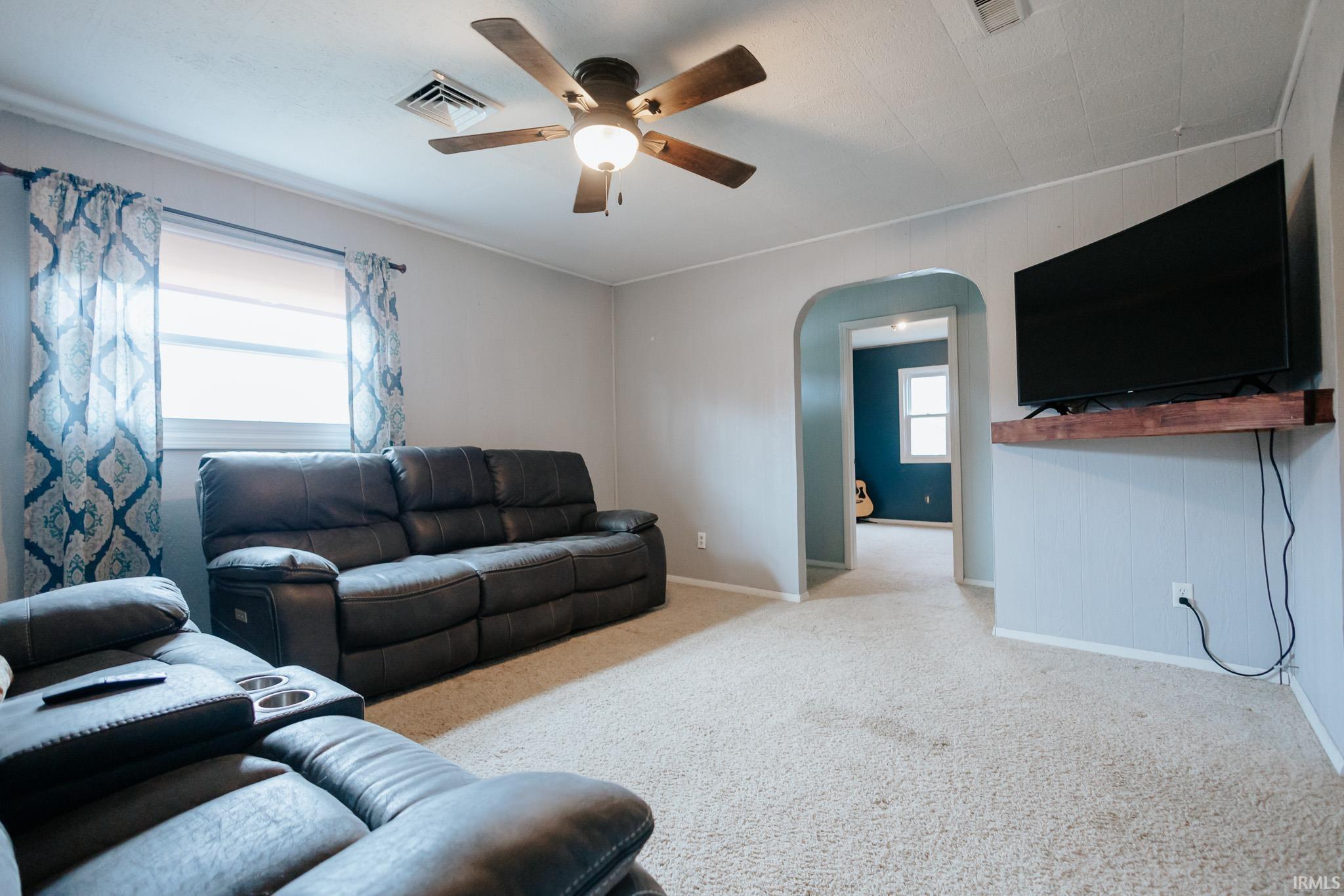 891 Clutter Road Lynnville, IN 47619 - Photo 2 of 33