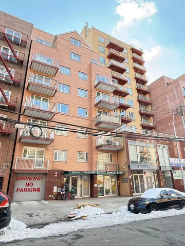 $837,900 | 143-28 41st Avenue, Unit 6C | Downtown Flushing
