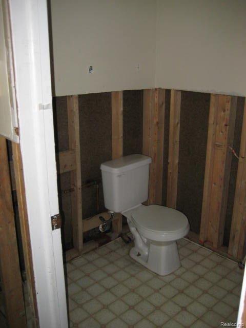 27780 Reo Road Grosse Ile, MI 48138 - Photo 5 of 5 LAV VIEW