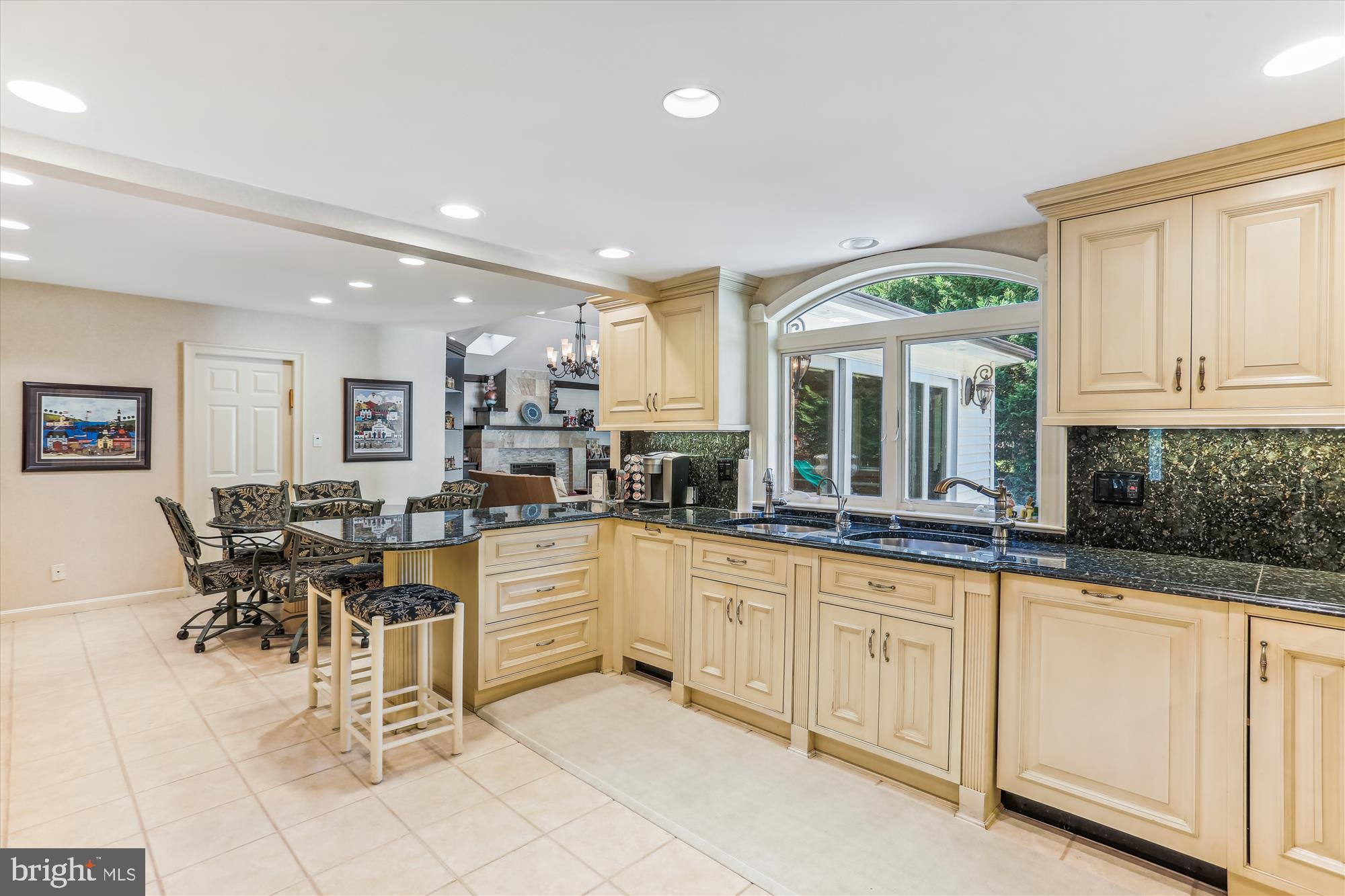 11712 Kemp Mill Road Silver Spring, MD 20902 - Photo 11 of 45 Kitchen