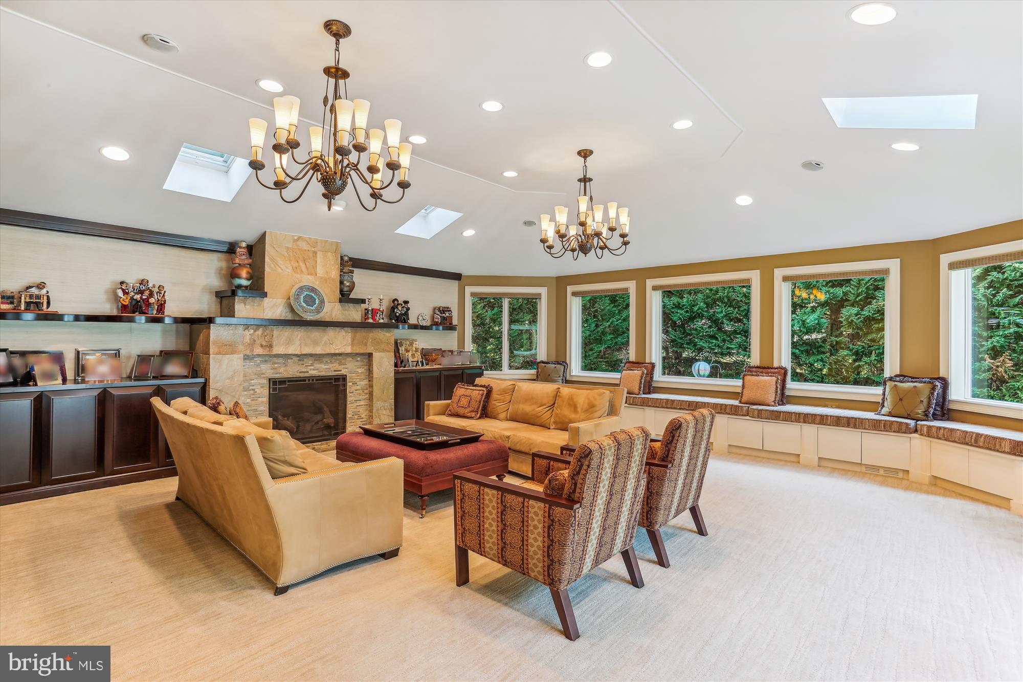 11712 Kemp Mill Road Silver Spring, MD 20902 - Photo 14 of 45 Family Room