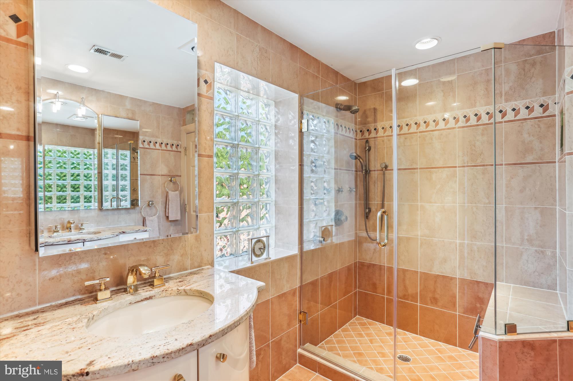 11712 Kemp Mill Road Silver Spring, MD 20902 - Photo 23 of 45 Primary Bathroom