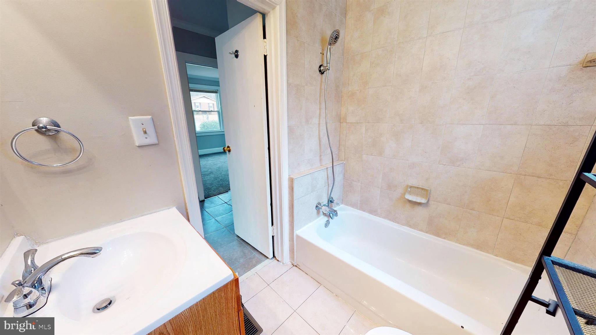 9719 Leavells Road Fredericksburg, VA 22407 - Photo 16 of 25 Bathroom