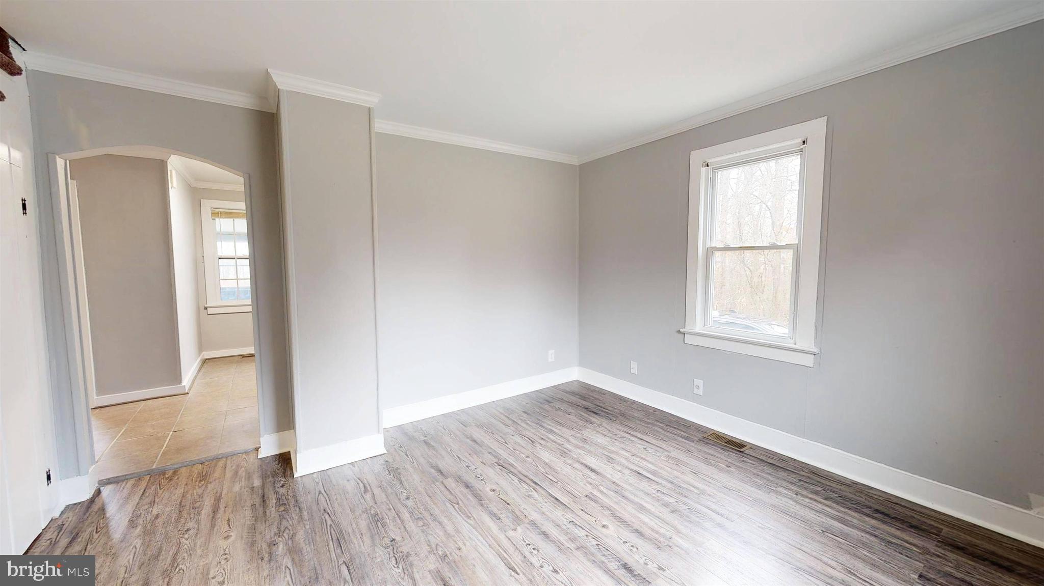 9719 Leavells Road Fredericksburg, VA 22407 - Photo 6 of 25 Living Room