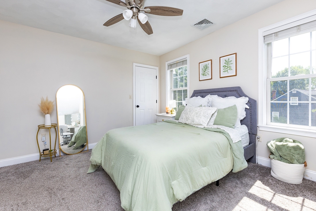 7 Austin Street Methuen, MA 01844 - Photo 25 of 39