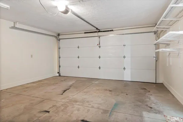 $194,900 | 124 Sunset Drive, Winchester, IN 47394
