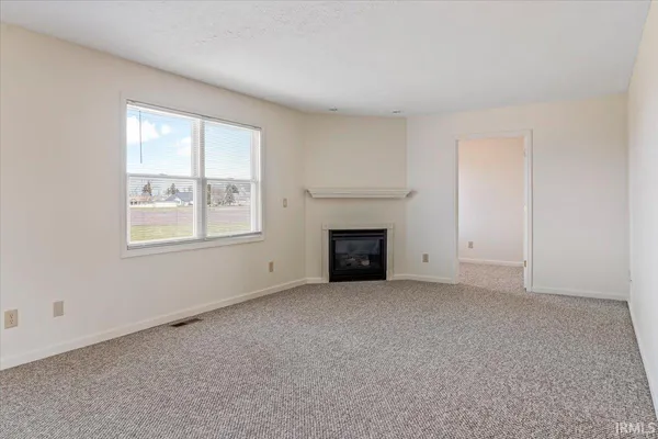$194,900 | 124 Sunset Drive, Winchester, IN 47394