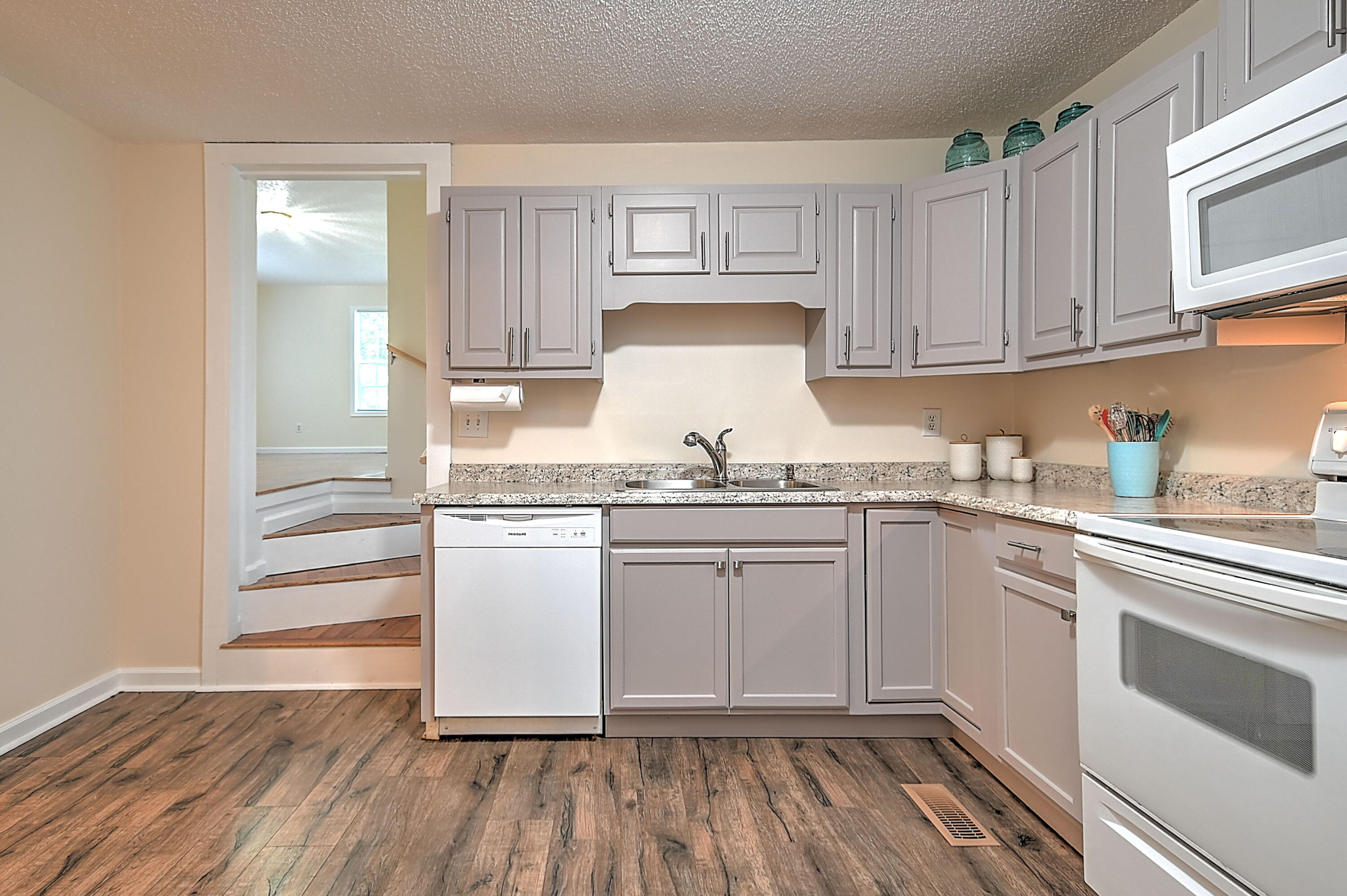 516 Morgan Road Greeneville, TN 37745 - Photo 10 of 37 Morgan-19