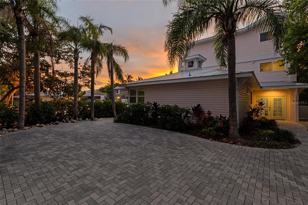 110 Spring Avenue Anna Maria, FL 34216 - Photo 2 of 62