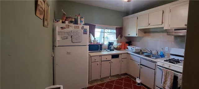 $159,950 | 329 South Center Street, Gardner, KS 66030