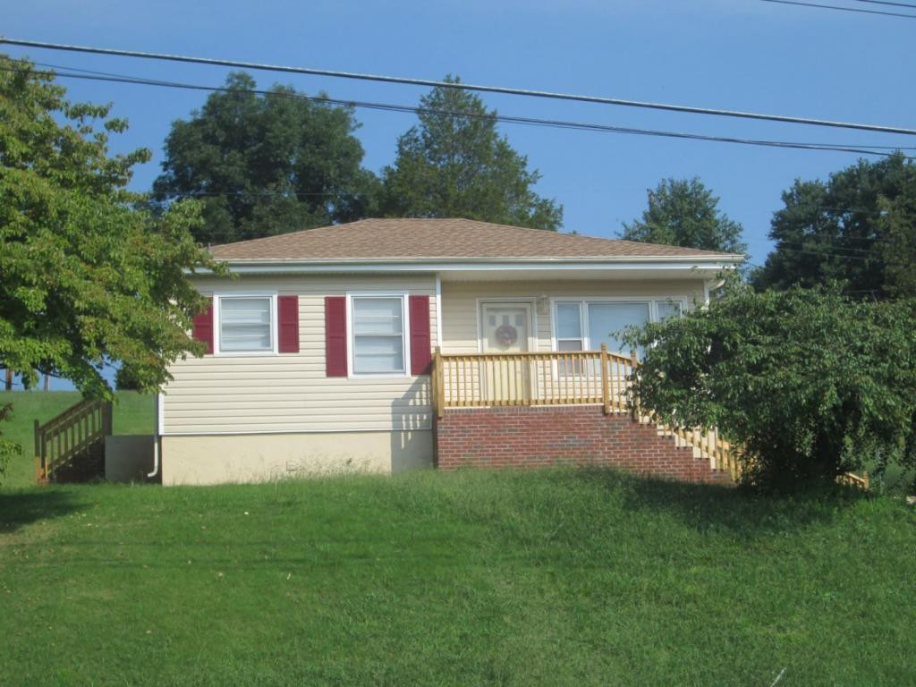 124 Cedar Valley Road Bristol, TN 37620 - Photo 1 of 14 Photo 1
